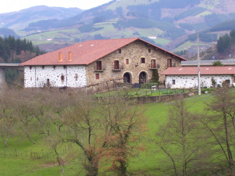 Zalgomendi baserria